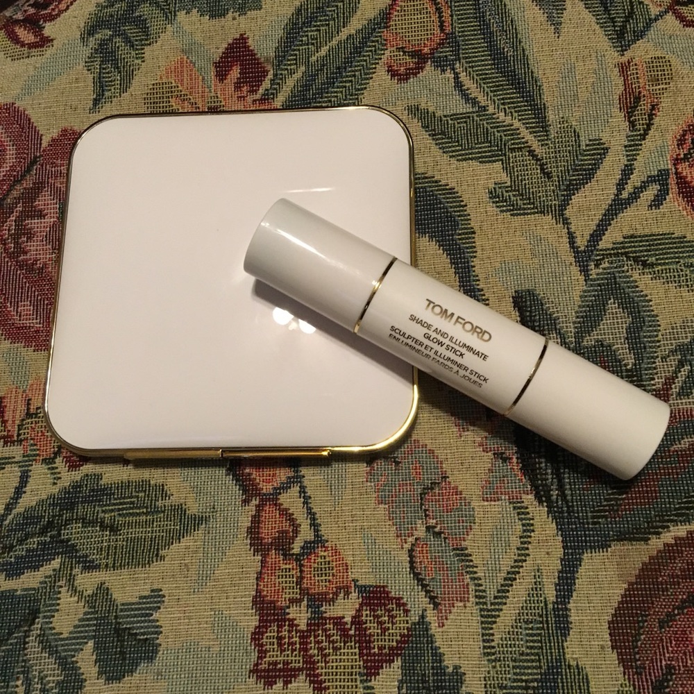 Women’s Luxury Cosmetics